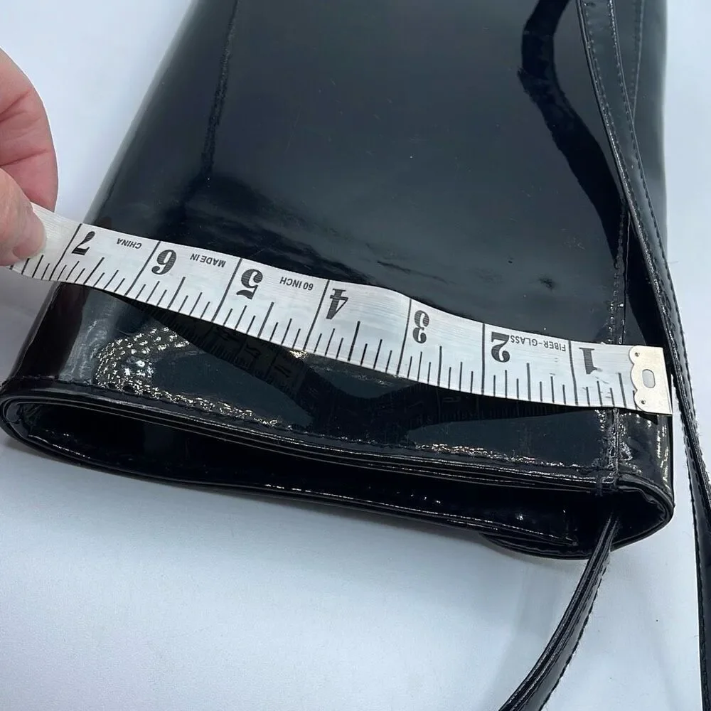 Vintage faux leather crossbody envelope clutch bag.